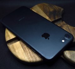 Смартфон Apple iPhone 7 32GB Matte Black б/у (Grade A), Чорний, 32 Гб