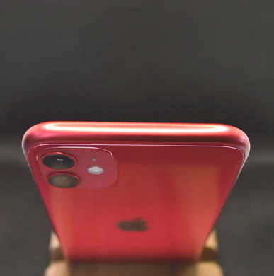 Смартфон Apple iPhone 11 128GB Red б/у (Grade A+)