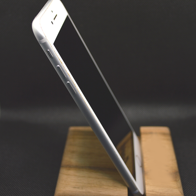 Смартфон Apple iPhone 7 Plus 128GB Silver б/у (Grade A+)