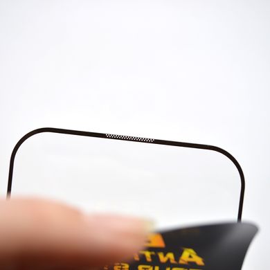 Защитное стекло Four Strong Anti-Static HD с сеточкой спикера iPhone 14 Pro/iPhone 15 (тех.пакет)