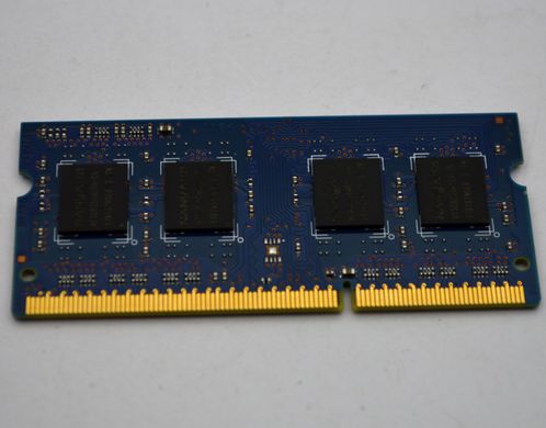 Оперативная память для ноутбука Nanya DDR3 2Gb 1333MHz Sodimm (NT2GC64B88B0NS-CG) Used