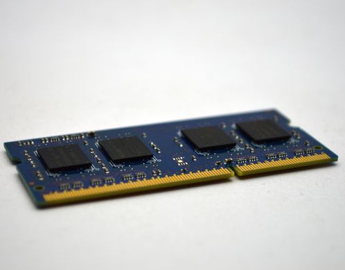 Оперативна пам'ять для ноутбука Nanya DDR3 2Gb 1333 MHz Sodimm (NT2GC64B88B0NS-CG) Used