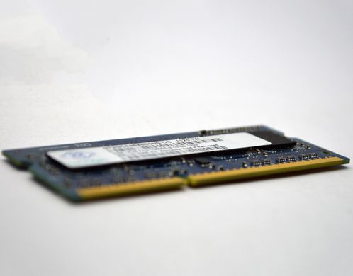 Оперативная память для ноутбука Nanya DDR3 2Gb 1333MHz Sodimm (NT2GC64B88B0NS-CG) Used