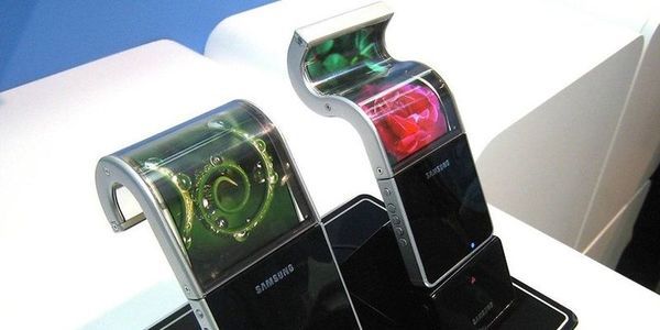Гибкий смартфон Samsung Galaxy X