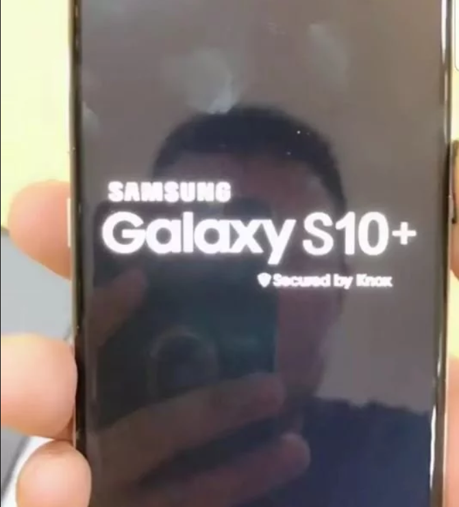 Не відірвати погляду: з’явились «живі» фото Samsung Galaxy S10